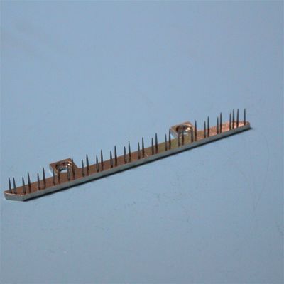 kaufen Veredelungsmaschine Teile Stenter Pin Bar Nadelplatte 36 Pins Bruckner Stenter Teile Kupfermaterial online manufacture
