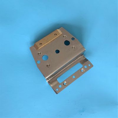 kaufen Textilveredelungsmaschinen Komponenten Nadelhalter Monforts Stenter Teile Nadelhalter Edelstahl online manufacture