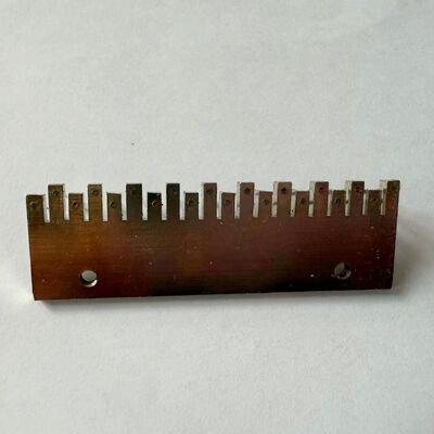 Krantz Stenter Machine Spares Pin Plate 57mm Center Distance 21 Pins 4mm Thickness Copper Material Plate